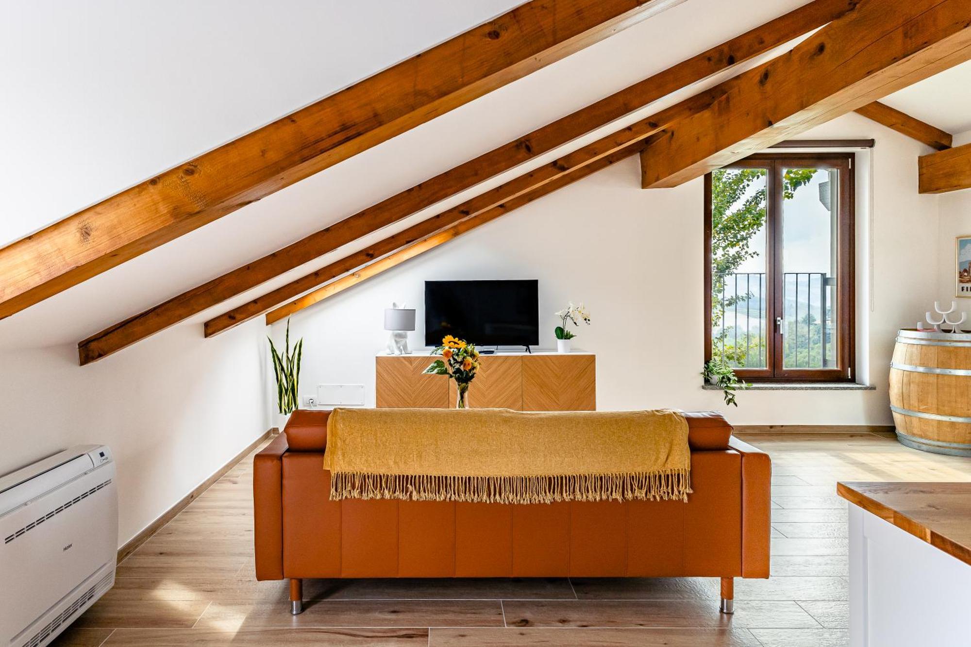 Charming Barolo Wine Loft Hotel Monforte dʼAlba Buitenkant foto